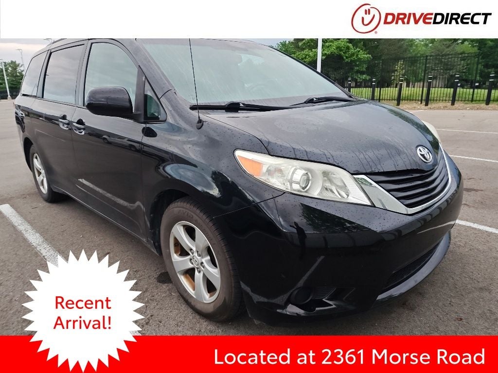 2014 Toyota Sienna LE 8 Passenger