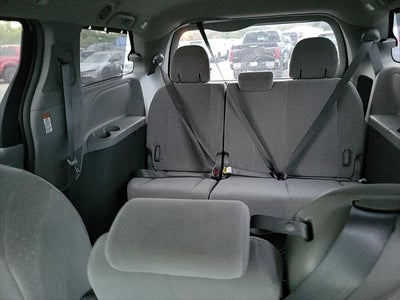2015 Toyota Sienna LE 8 Passenger