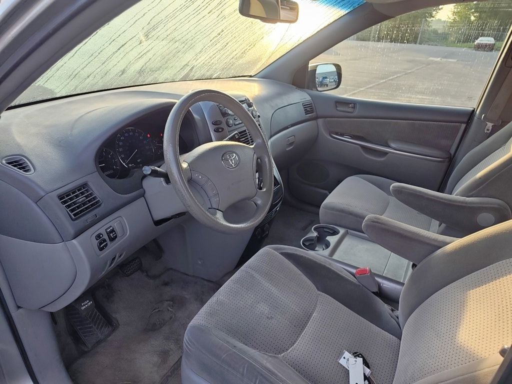 2010 Toyota Sienna LE