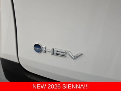 2026 Toyota Sienna LE 8 Passenger