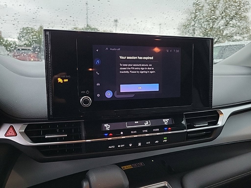 2025 Toyota Sienna LE 8 Passenger