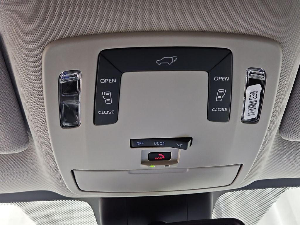 2026 Toyota Sienna LE 8 Passenger
