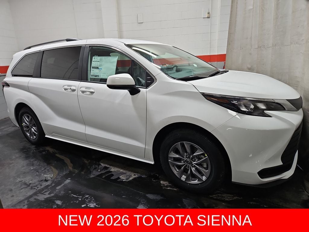 2026 Toyota Sienna LE 8 Passenger