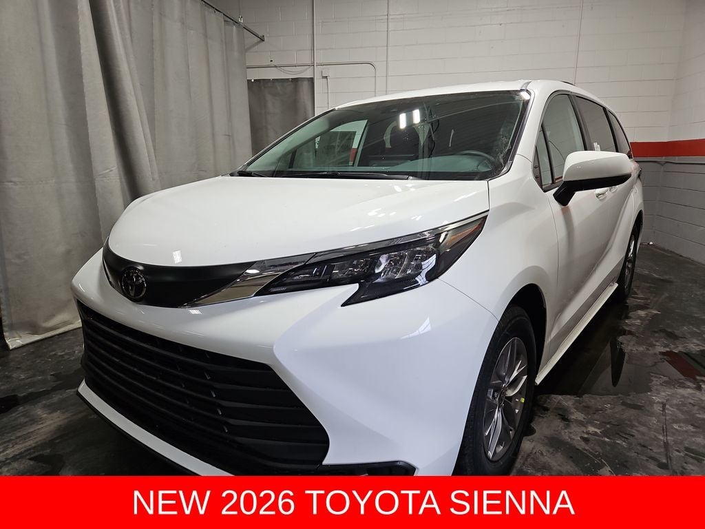 2026 Toyota Sienna LE 8 Passenger