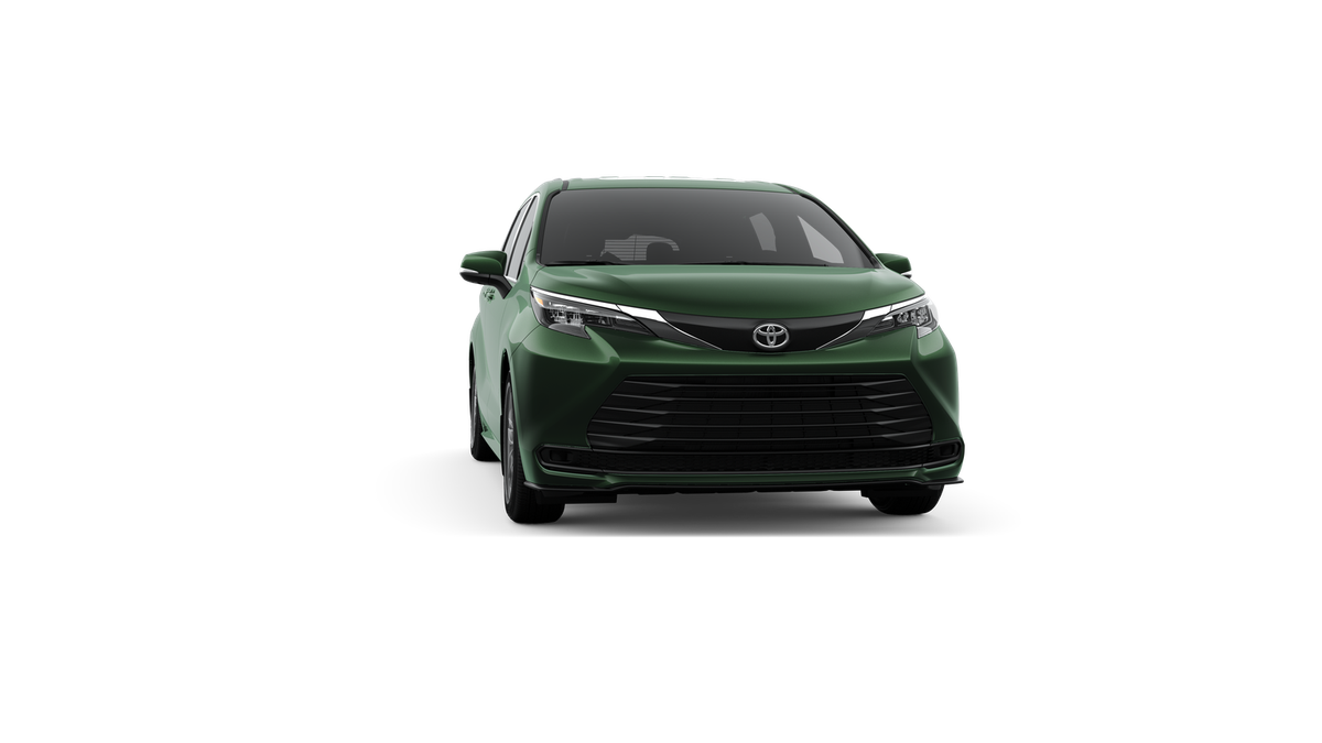 2026 Toyota Sienna LE 8 Passenger