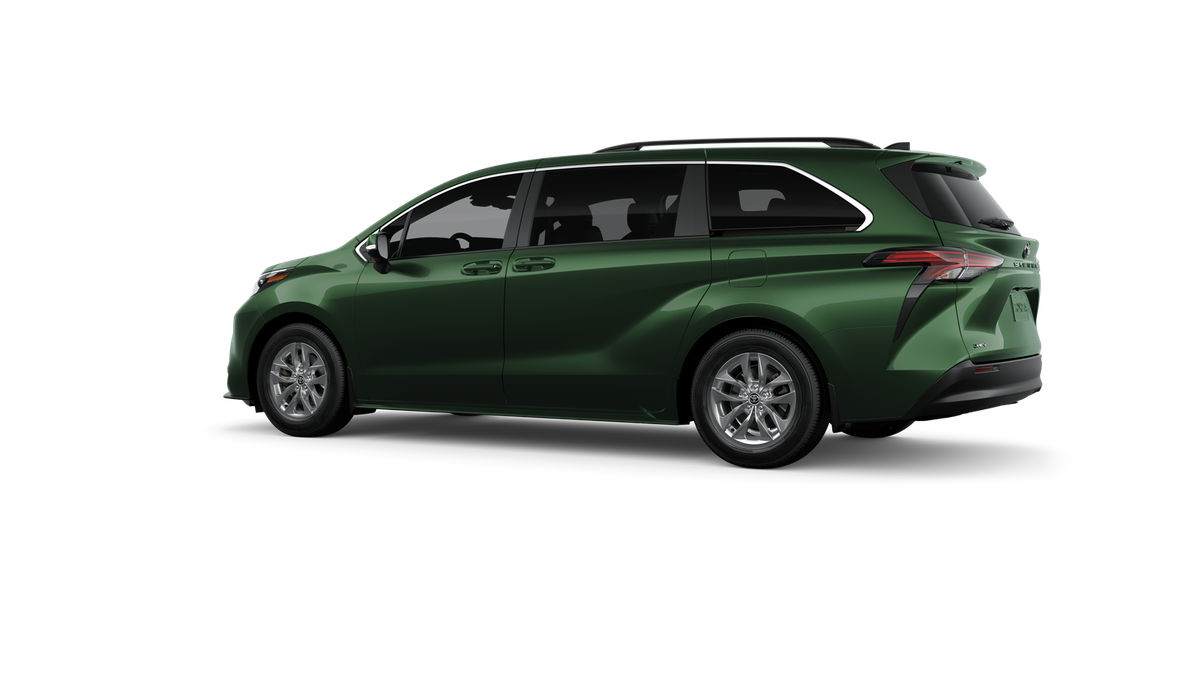 2026 Toyota Sienna LE 8 Passenger
