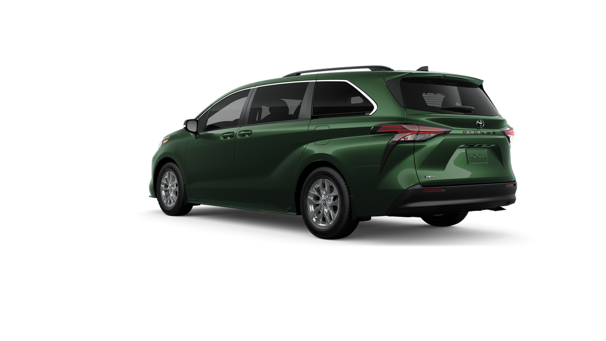 2026 Toyota Sienna LE 8 Passenger
