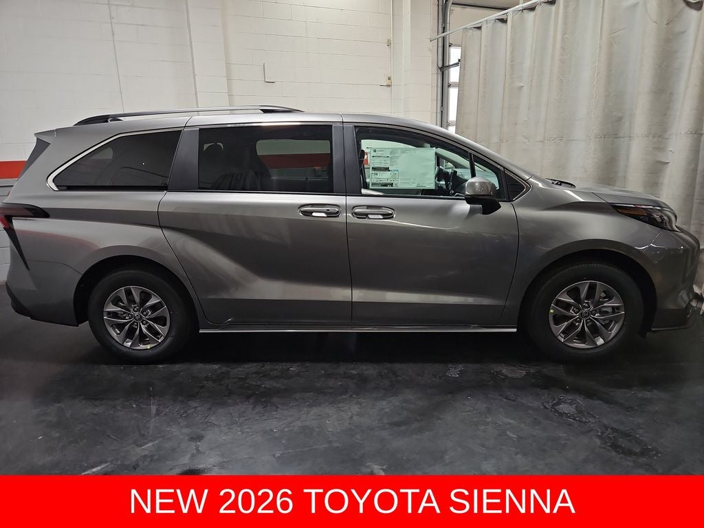 2026 Toyota Sienna LE 8 Passenger