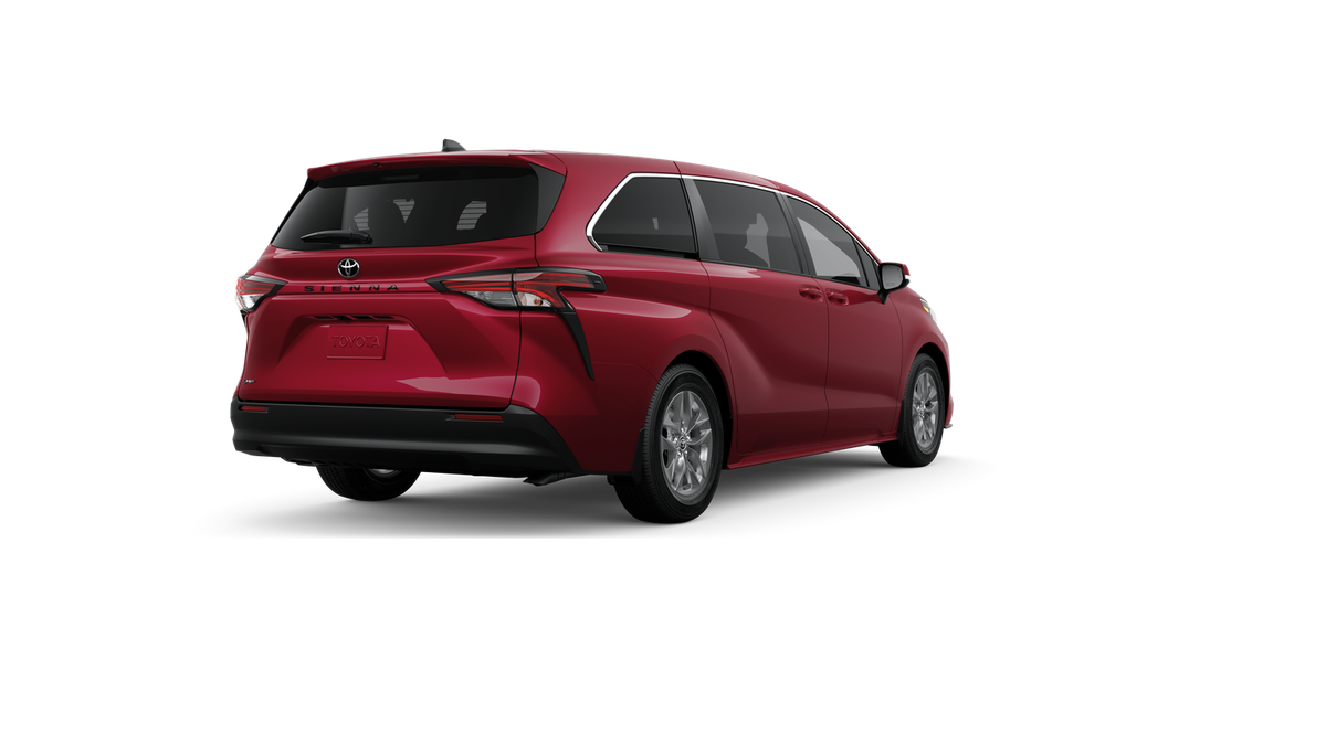 2026 Toyota Sienna LE 8 Passenger