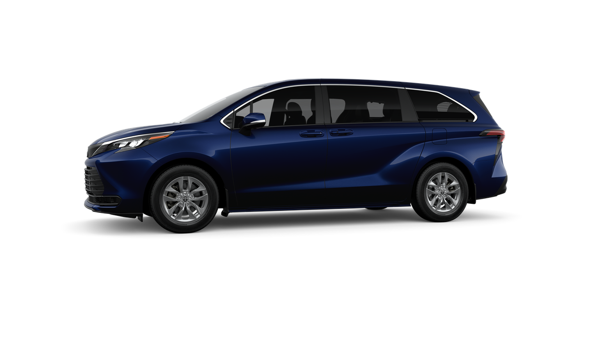 2026 Toyota Sienna LE 8 Passenger