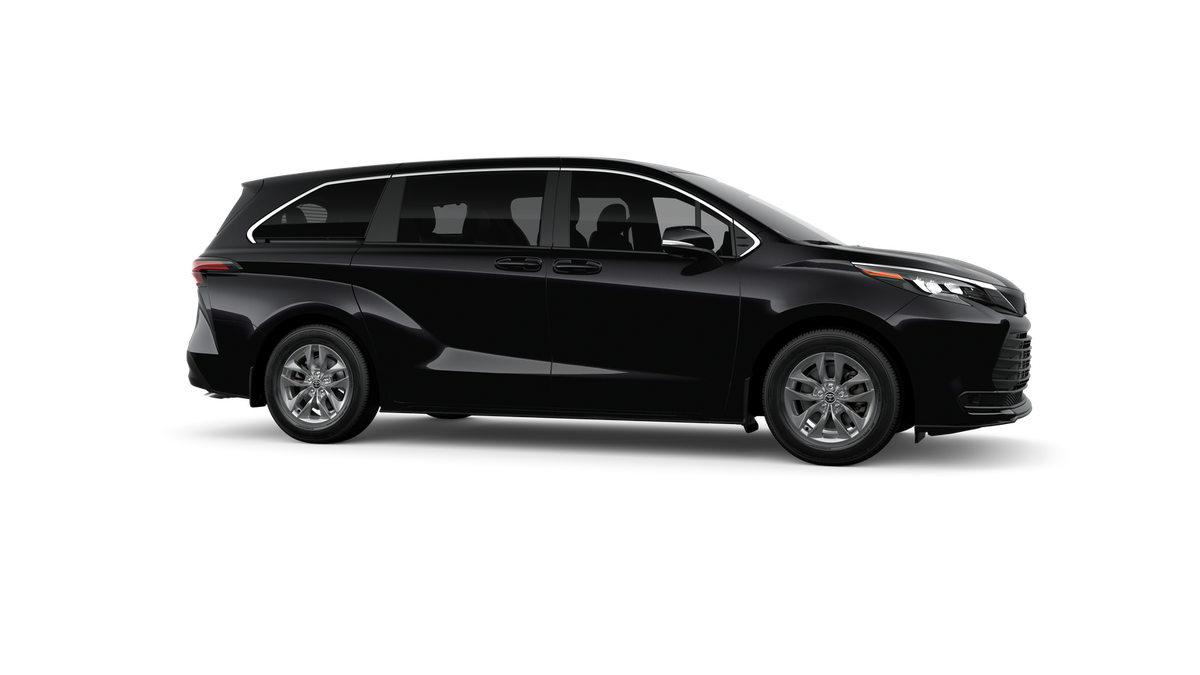 2026 Toyota Sienna LE 8 Passenger