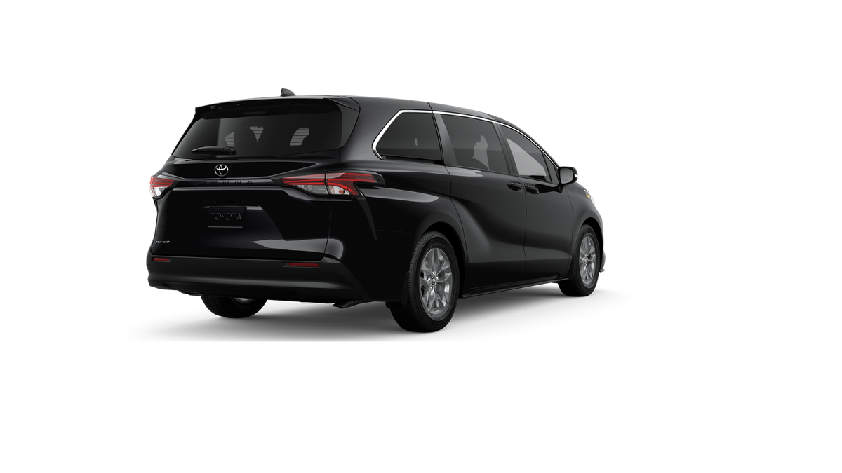 2026 Toyota Sienna LE 8 Passenger