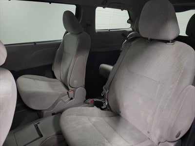 2019 Toyota Sienna LE 7 Passenger