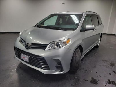 2019 Toyota Sienna LE 7 Passenger
