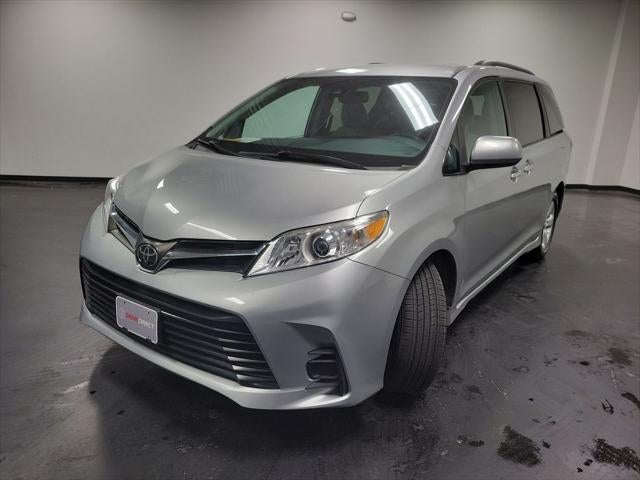 2019 Toyota Sienna LE 7 Passenger