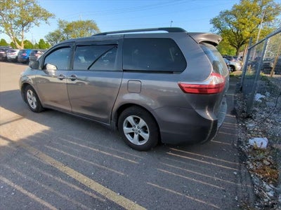 2017 Toyota Sienna LE 8 Passenger