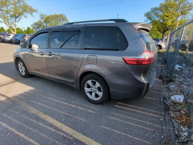 2017 Toyota Sienna LE 8 Passenger