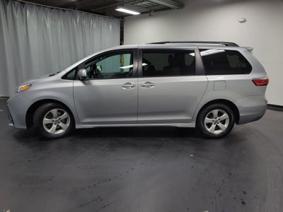 2020 Toyota Sienna LE 8 Passenger