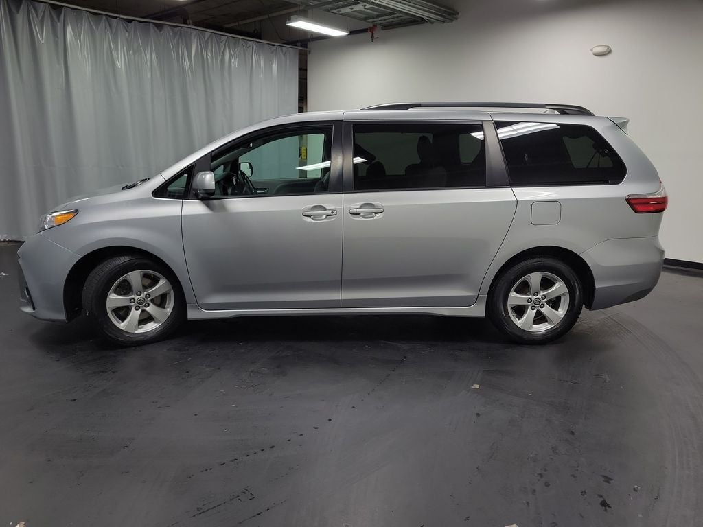 2020 Toyota Sienna LE 8 Passenger