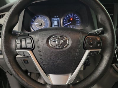 2020 Toyota Sienna LE 7 Passenger