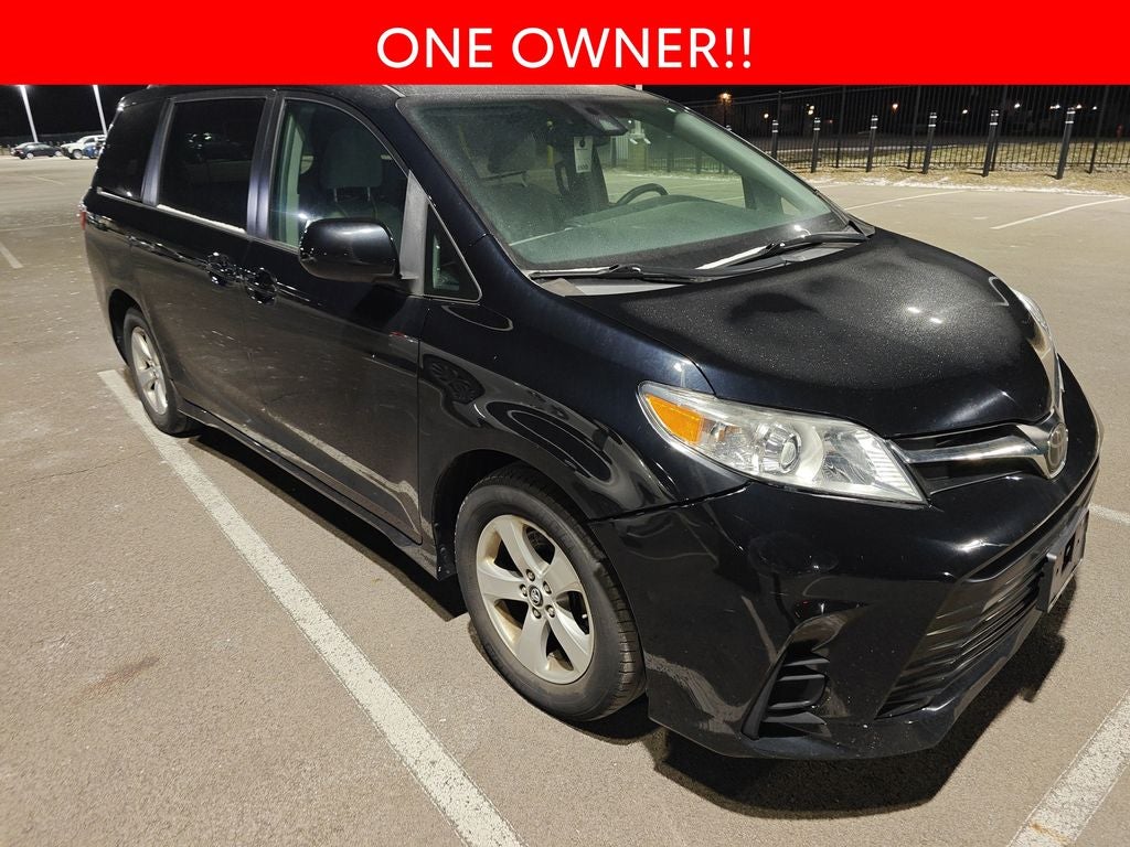 2019 Toyota Sienna LE 7 Passenger