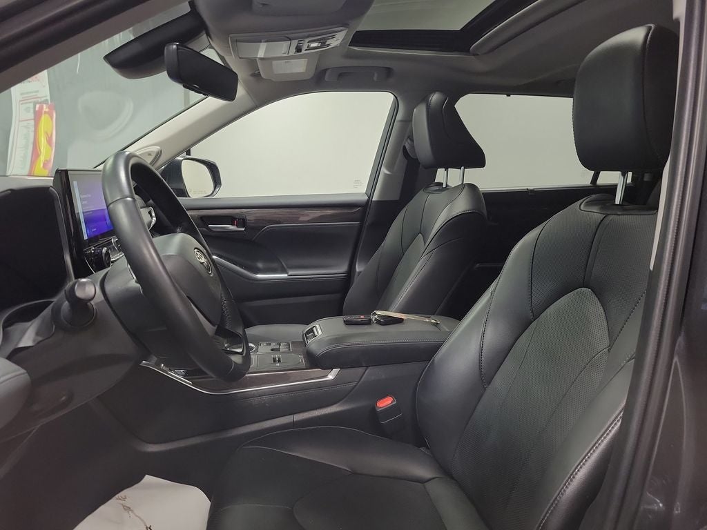 2023 Toyota Highlander Hybrid Limited