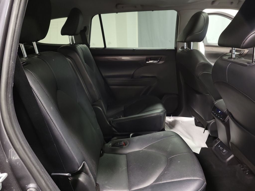 2021 Toyota Highlander Hybrid Limited