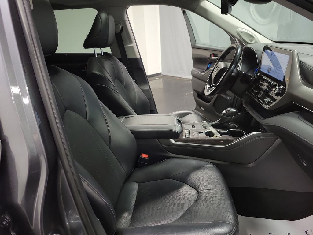 2021 Toyota Highlander Hybrid Limited
