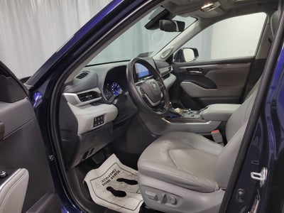2022 Toyota Highlander Hybrid Limited