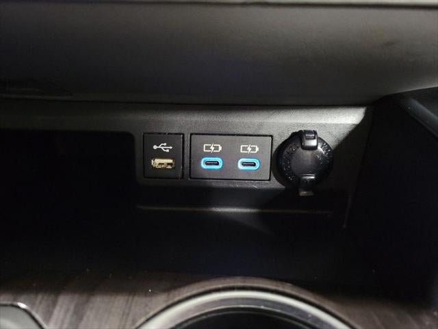 2022 Toyota Highlander Hybrid Limited