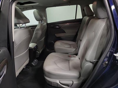 2022 Toyota Highlander Hybrid Limited