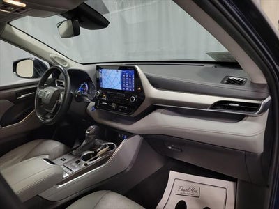 2022 Toyota Highlander Hybrid Limited
