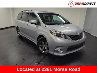 2014 Toyota Sienna SE 8 Passenger