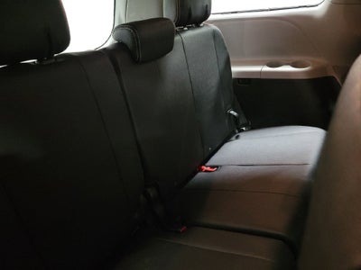2015 Toyota Sienna SE 8 Passenger