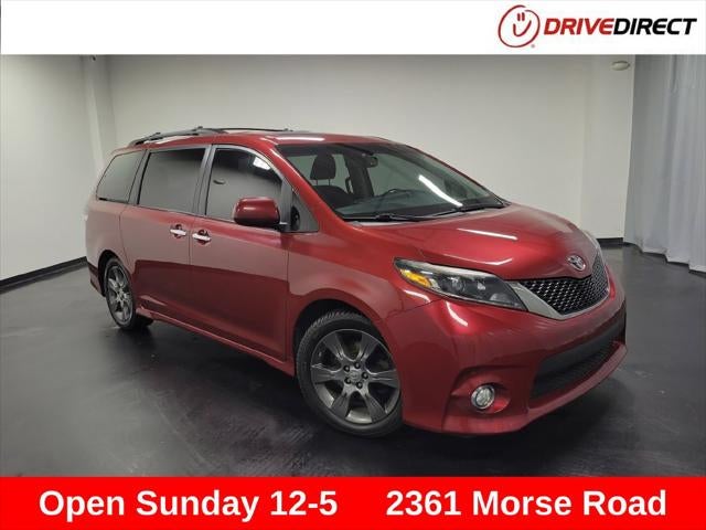 2015 Toyota Sienna SE 8 Passenger