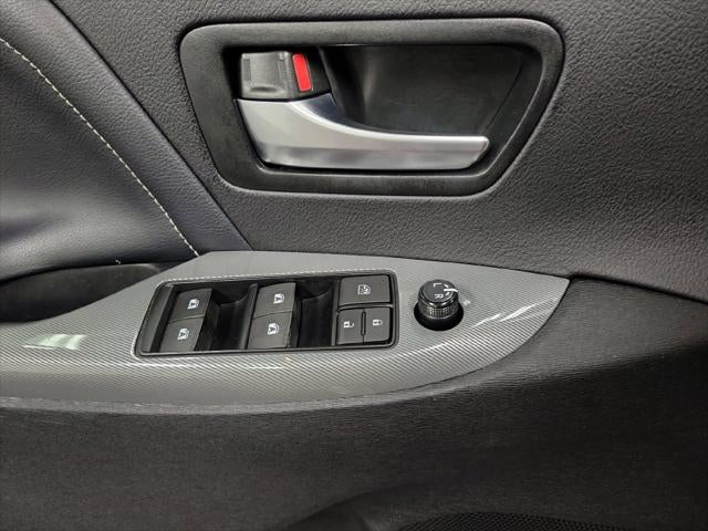 2015 Toyota Sienna SE 8 Passenger