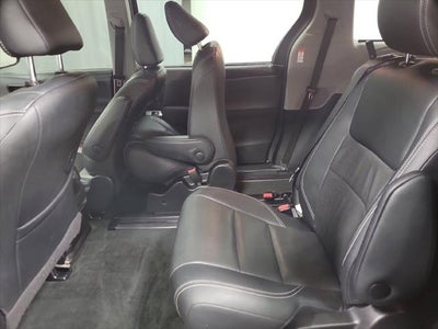 2015 Toyota Sienna SE 8 Passenger