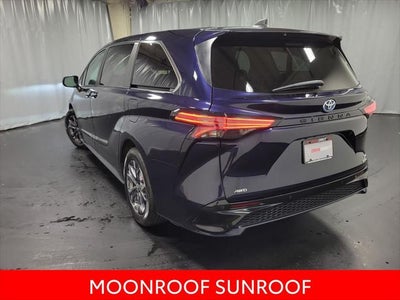 2024 Toyota Sienna XSE 7 Passenger
