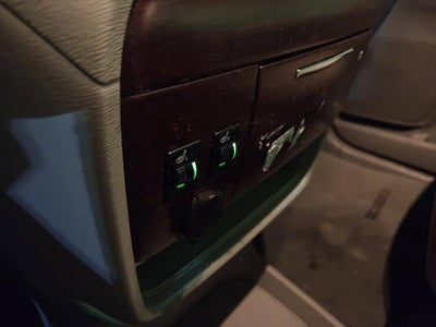 2013 Toyota Sienna XLE 8 Passenger