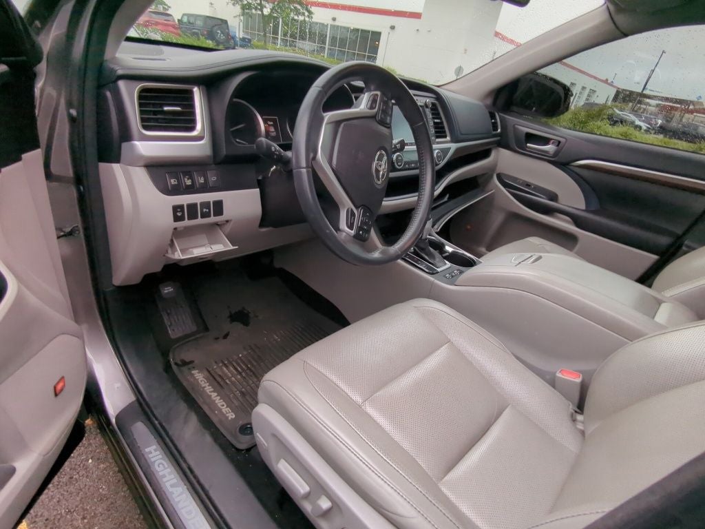 2016 Toyota Highlander Limited