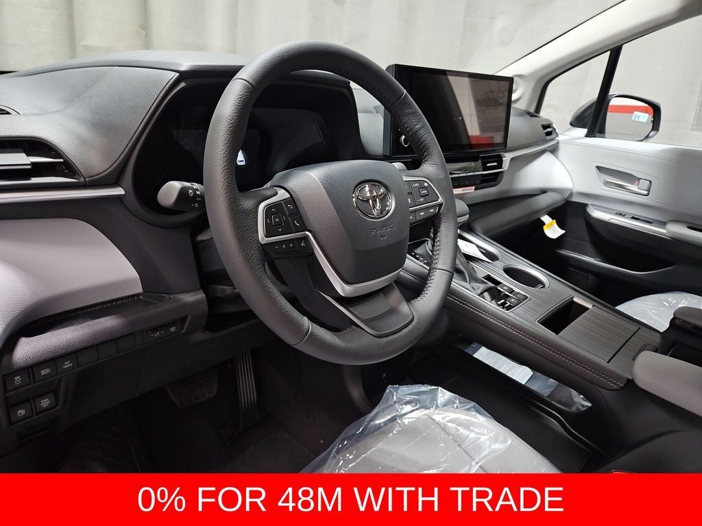 2026 Toyota Sienna XLE 8 Passenger