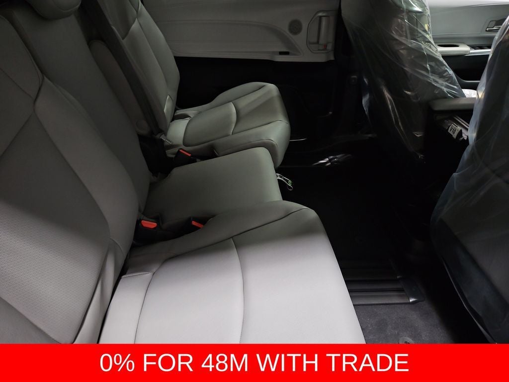 2026 Toyota Sienna XLE 8 Passenger