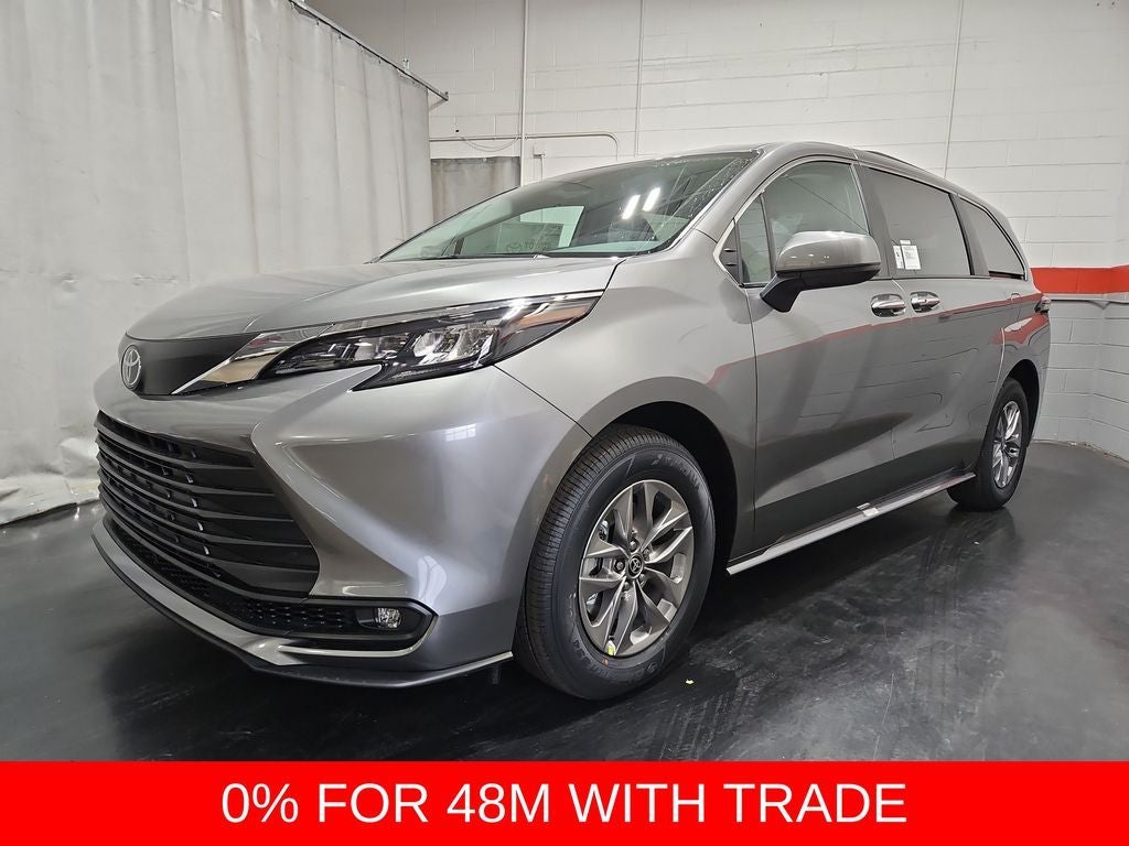 2026 Toyota Sienna XLE 8 Passenger