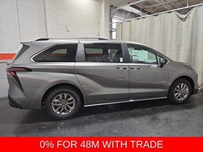 2026 Toyota Sienna XLE 8 Passenger