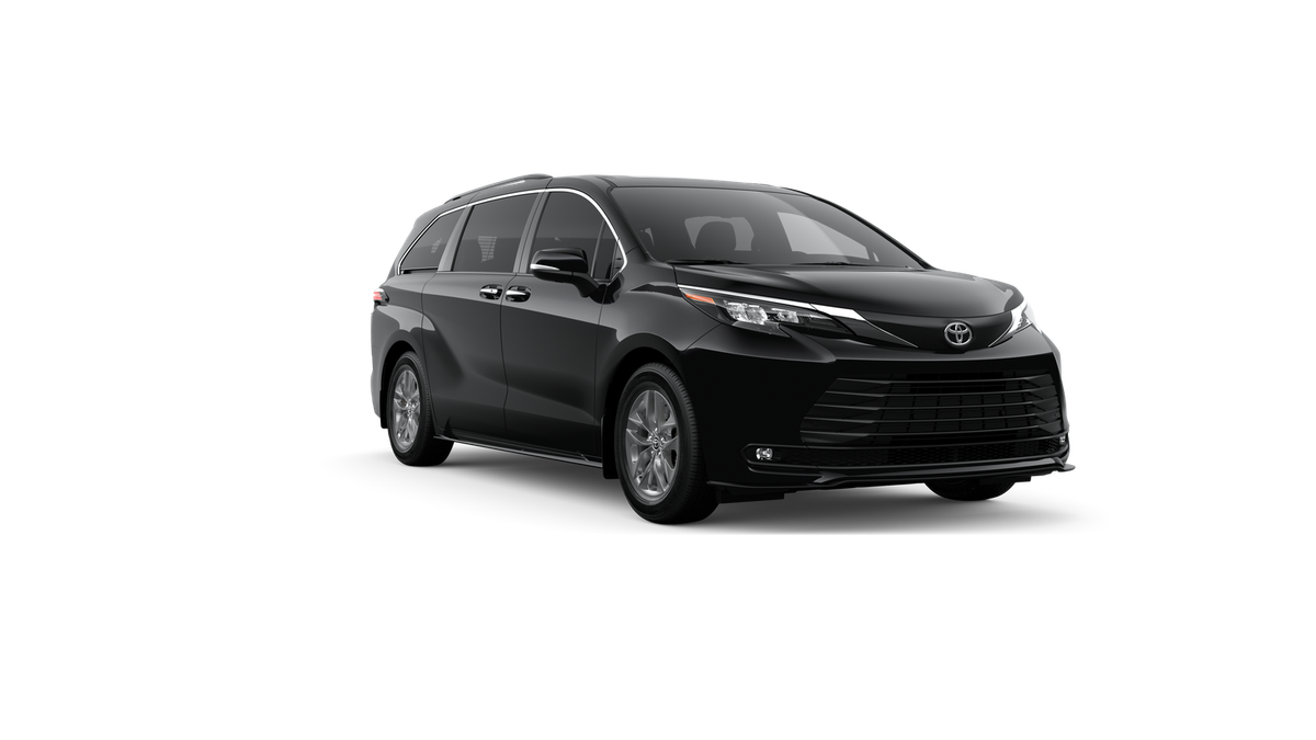 2026 Toyota Sienna XLE 8 Passenger