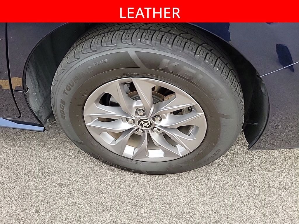 2022 Toyota Sienna XLE 7 Passenger