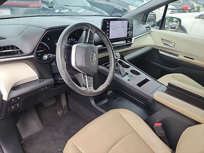 2022 Toyota Sienna XLE 7 Passenger