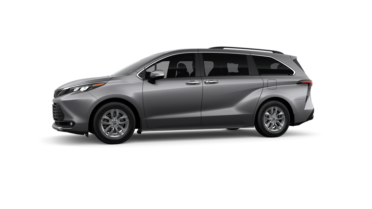 2026 Toyota Sienna XLE 8 Passenger