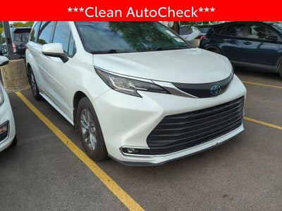 2022 Toyota Sienna XLE 7 Passenger