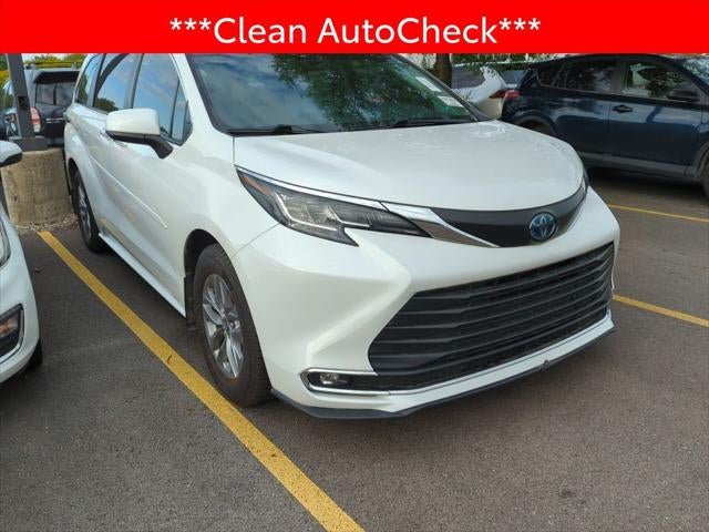 2022 Toyota Sienna XLE 7 Passenger
